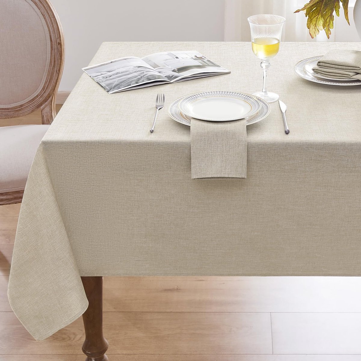 My Ninki ® Tafelkleed Rechthoekig voor Buitengebruik en Feestelijke Gebeurtenissen, 240 x 140 cm, Beige