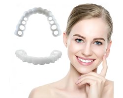 Siliconen Beugels Set - Tijdelijke Tanden Veneers - Gesimuleerde Kunstgebitten - Pijnloze Tandheelkundige Tool - Glimlachverbeteraar - Volwassenen - Transparant - Universeel - 1 Set