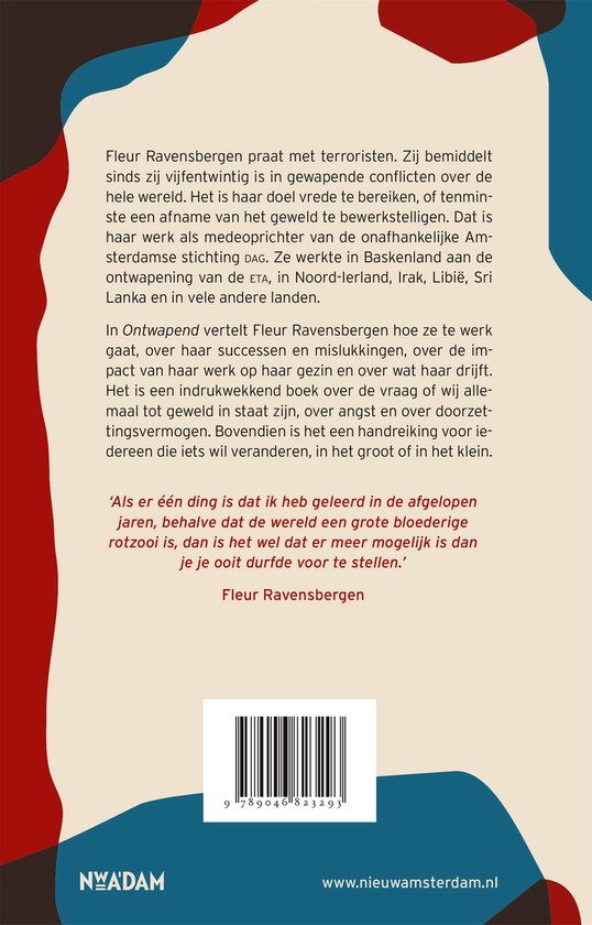 Achterkant boek 'Ontwapend' met de tekst over het leven van Fleur Ravensbergen en een citaat. Onderin een streepjescode en het Nuwadam logo.
