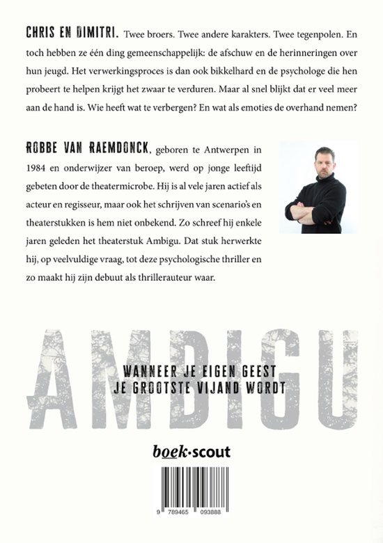 Achterkant boek met tekst over 'Chris en Dimitri' en 'Robbe van Raemdonck', en de titel 'AMBIGU'.