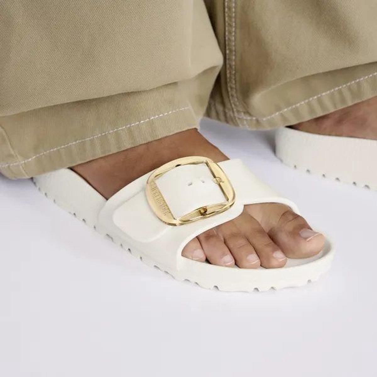 Birkenstock Madrid Big Buckle EVA Eggshell Wit