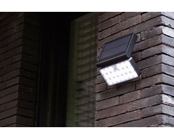 LUTEC Connect TUDA - Slimme LED  wandlamp met solar en sensor - Zwart