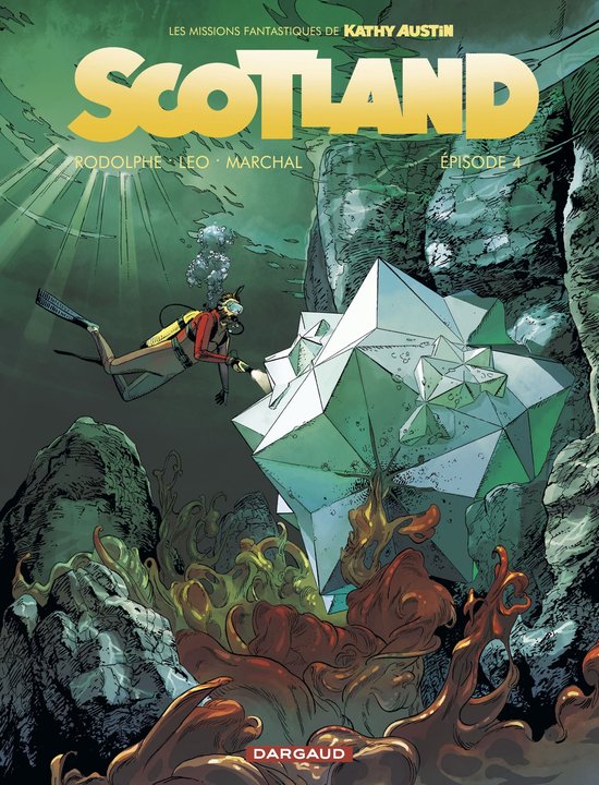 Stripboekcover Scotland Episode 4 met een duiker die een grote geometrische kristalvorm onder water onderzoekt.