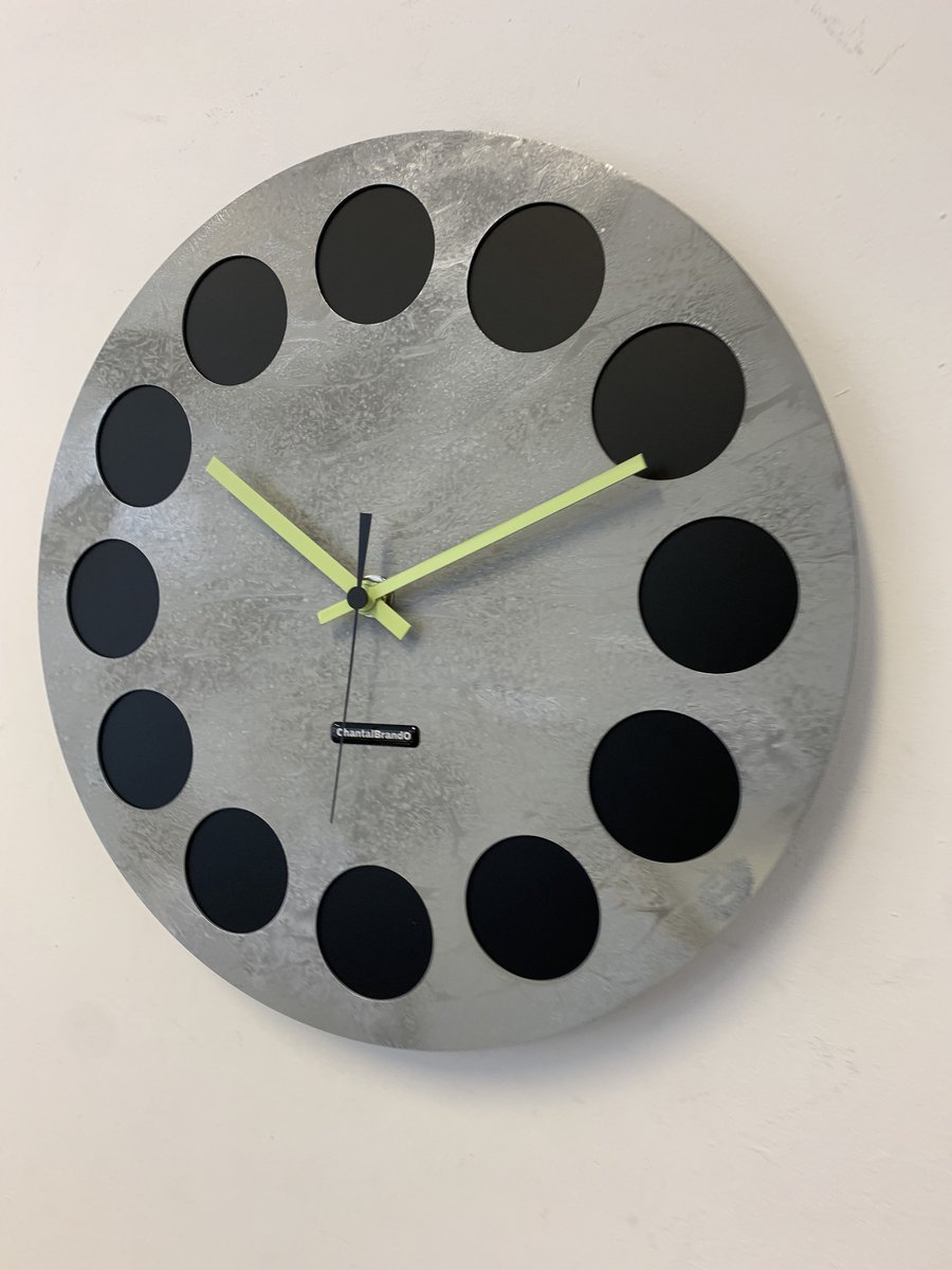 MOSACLOCK GRAY&BLACK LABEL Wandklok Modern Industrieel Design