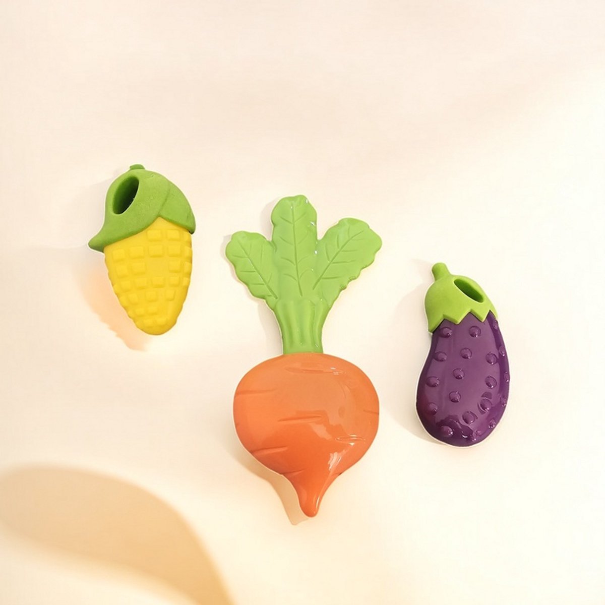 Loha-party®3 stuks TPR Bijtvaste Piepspeeltjes set-kauwspeelgoed Met gluid-Maï -Aubergine-Grote wortel-Realistische Groenten-Kauwspeelgoed voor Honden
