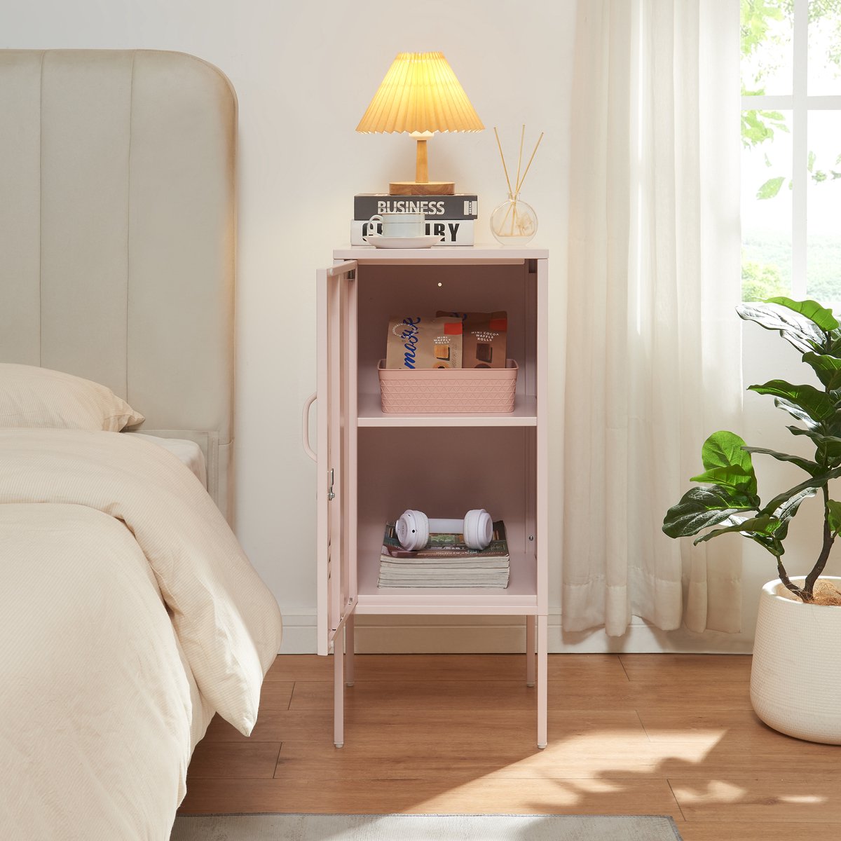 Nachtkastje Hausjärvi 82x35x35 cm staal roze [en.casa]