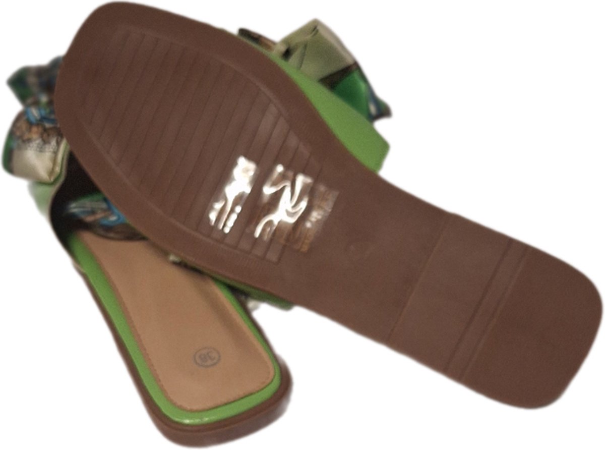 MULANKA- SLIPPER- GREEN LAKLOOK-SOFT STRIK-GOED VOETBED-SIZE 37
