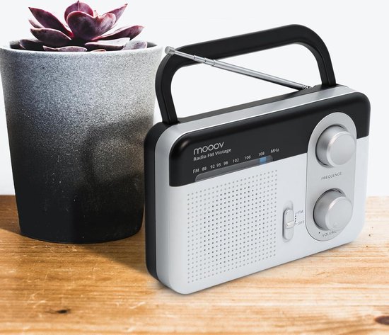 Radio FM portable grosses ondes avec prise casque - blanc et noir