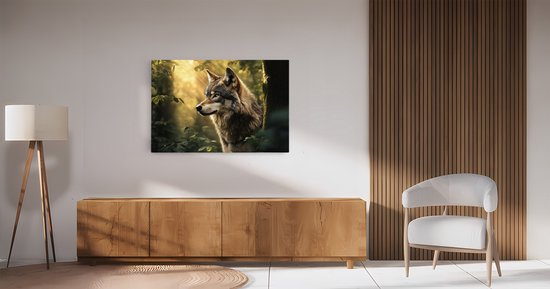 Saammp Canvas Schilderij - Wolf tussen de hoge bomen - Natuur - Landschap - 90x60 - Foto op canvas - Wanddecoratie - Muurdecoratie Woonkamer - Slaapkamer decoratie - Canvas Print