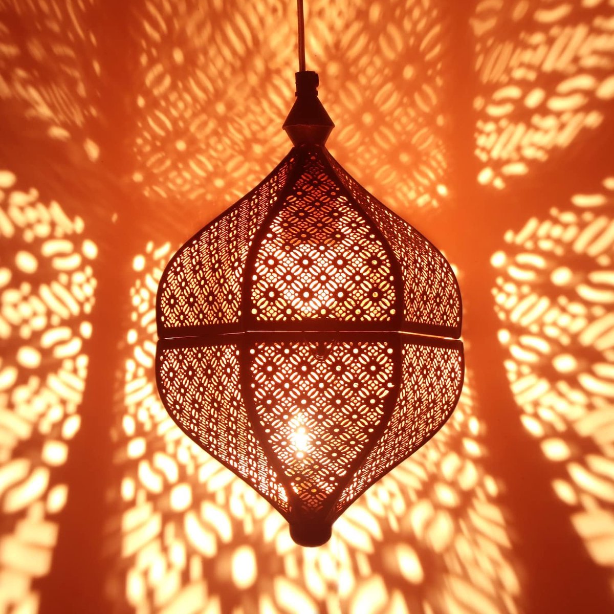 Oosterse hanglamp zwart 31 cm - Marokkaans design voor woonkamer, keuken of boven de eetta