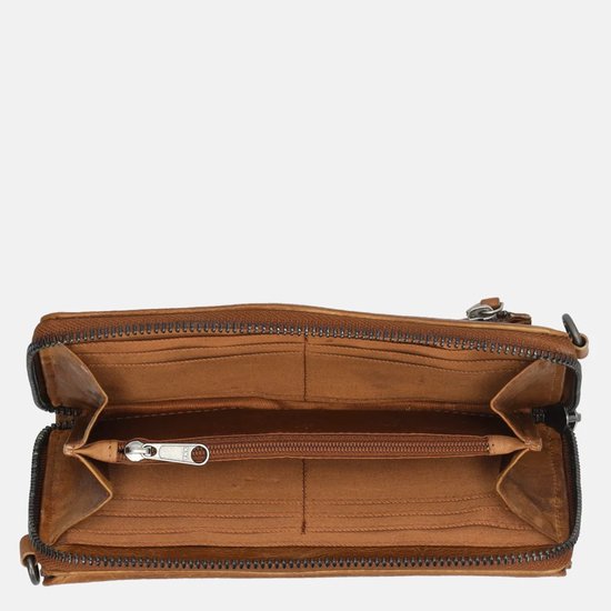 Open lichtbruin leren telefoontasje, cognac kleur, van binnen met verschillende vakken en ritsen.