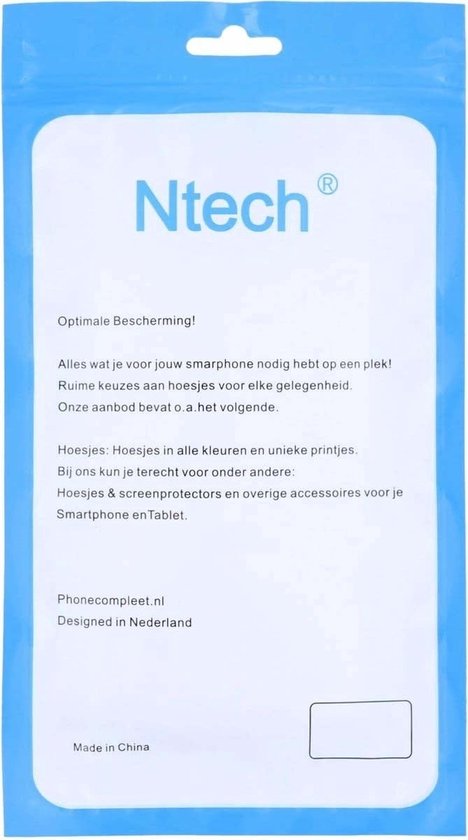 Emballage avec le logo Ntech et du texte sur les housses et les protecteurs d'écran.