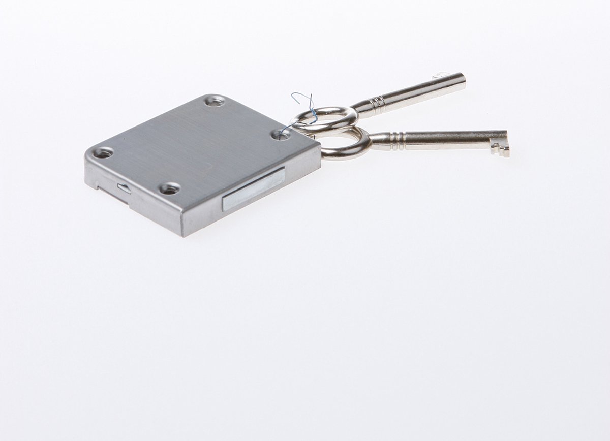 Meubelslot type 760 breedte 30mm inclusief twee sleutels
