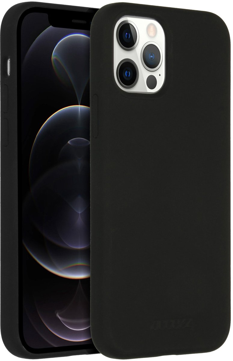 Accezz Liquid Silicone Backcover met MagSafe iPhone 12, iPhone 12 Pro hoesje - Zwart