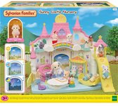Sylvanian Families 5743 Zonnig Kinderopvang Kasteel- inclusief 1 speelfiguur en meer dan 20 accessoires