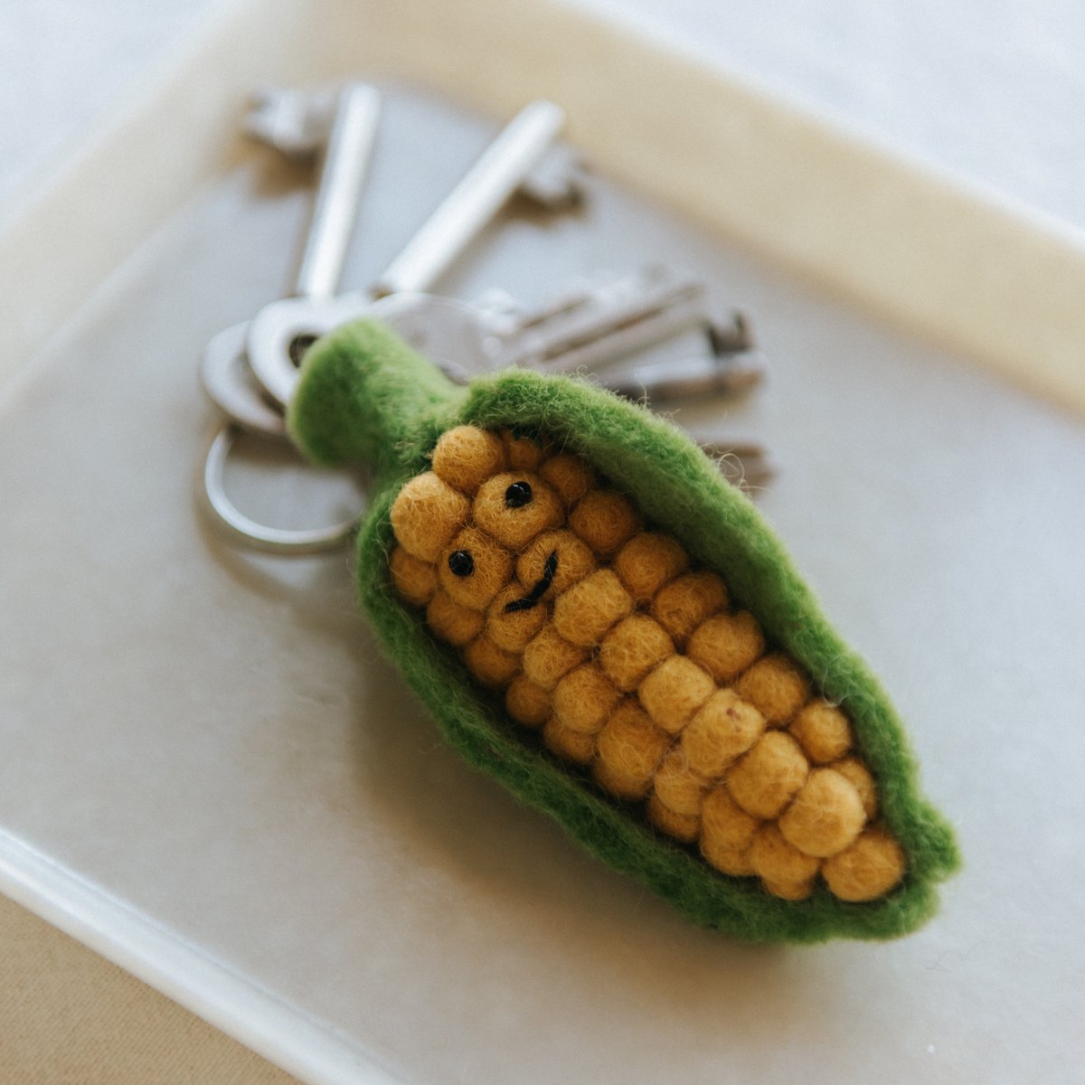 Vilten Hanger – Maïs – Handgemaakt – MILA - bagcharm