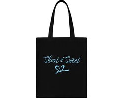 Zwarte Katoenen Tote Bag – Short ’n Sweet – Sabrina Carpenter Merch – Duurzame & Trendy Shopper – Eco Vriendelijk – Cadeau voor Fans