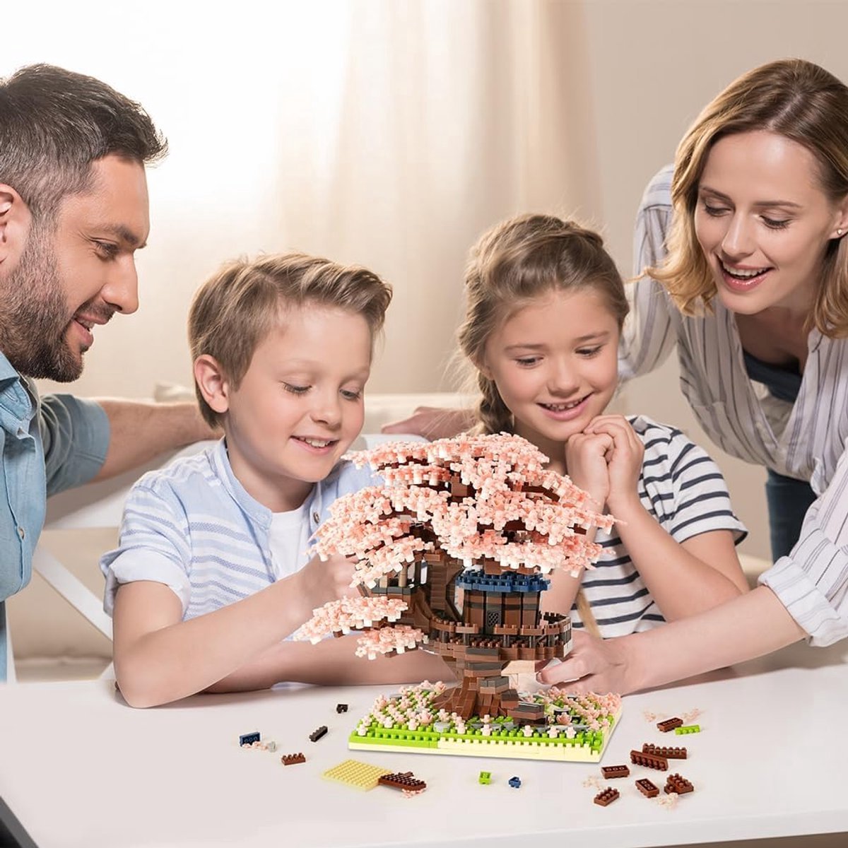 Namajunas - Mini Bouwspeelgoed - Bouwpakketten volwassenen - Bouwpakket kinderen - Boomhut Serie Collection - Botanical Bloemen - Bouwsets - Niet geschikt voor LEGO - 2151 bouwsteencadeaus - Roze boomhut - Decoratie voor Huis, Pasen, Moederdag — cadeau in Spellen & Speelgoed - foto 4