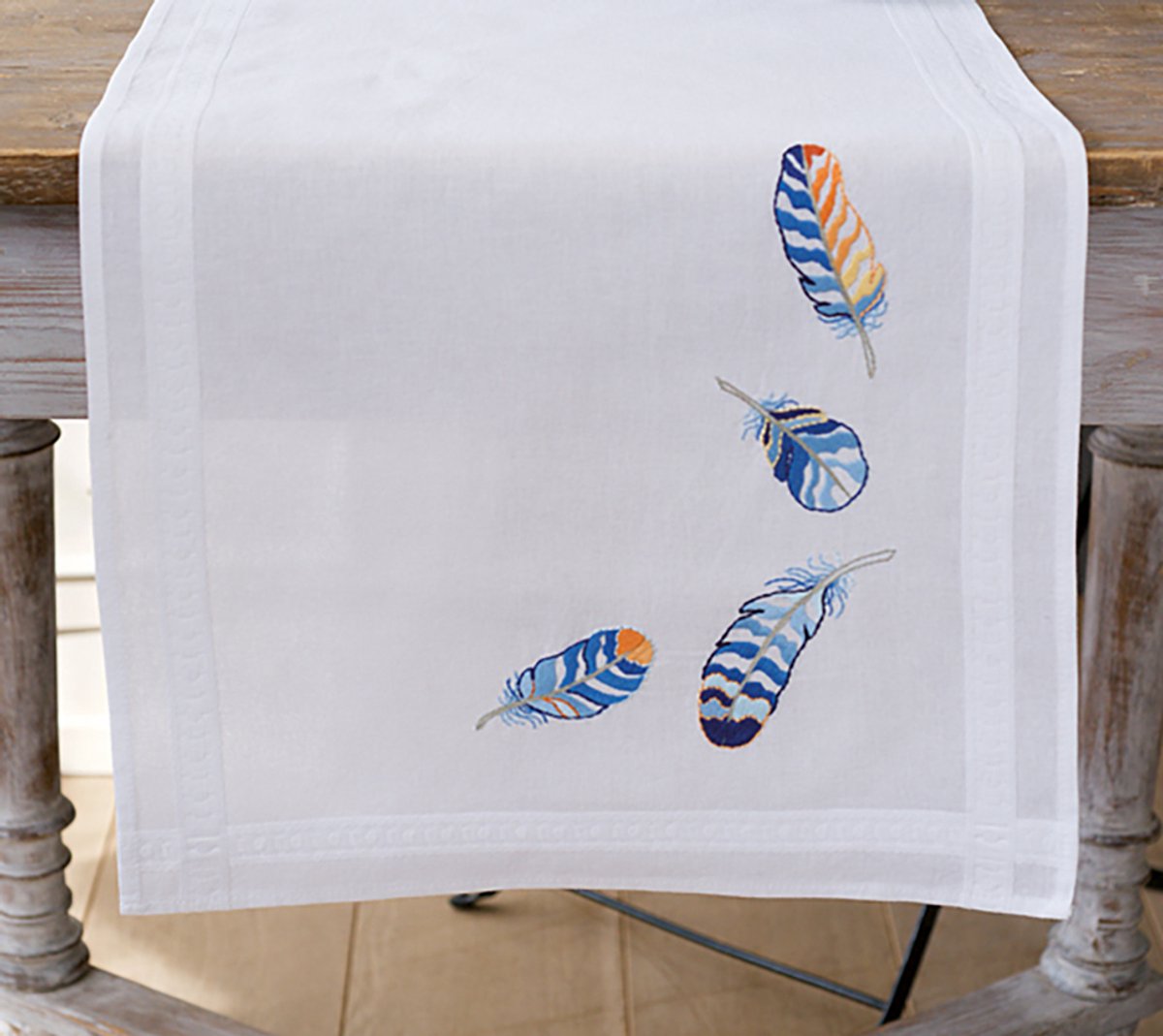 Vervaco - Loper kit - Blauwe pluimpjes - PN-0165882 - Borduren - Borduurpakket - Borduurpakket volwassenen - Borduurpakket kind