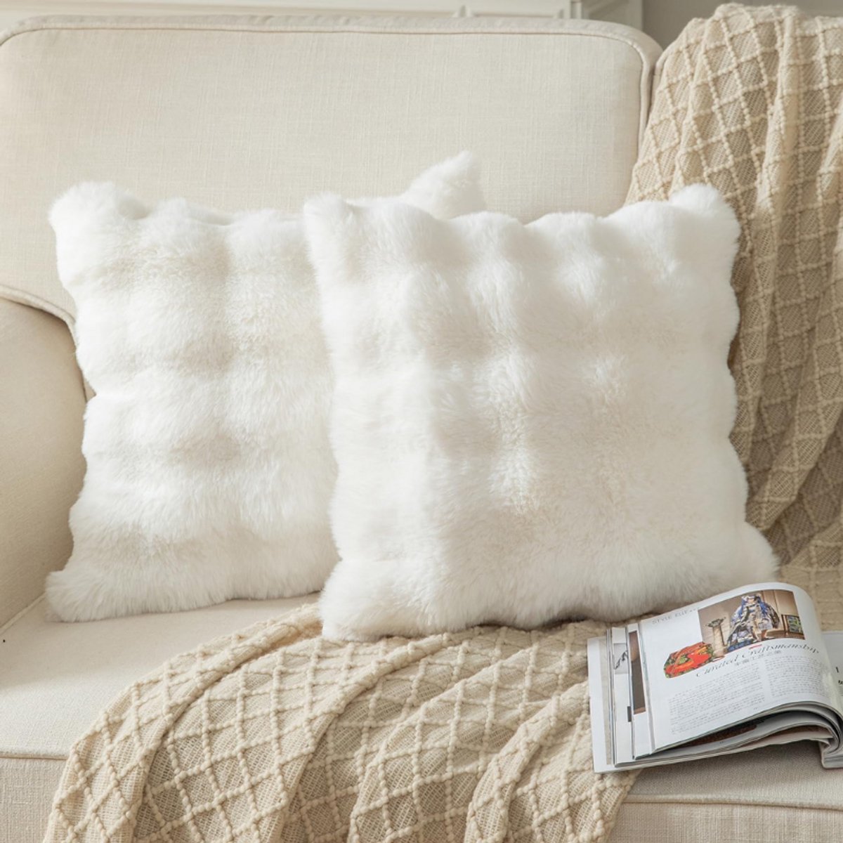 BOG Set Van 2 Crèmewitte Kussenhoezen - 50 X 50 Cm - Dikke Zachte Wol - Faux Fur Pluche - Fluffy Decoratief Kussen Voor Bank Slaapkamer Woonkamer