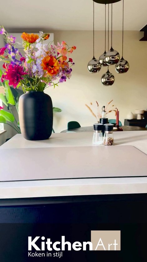 KitchenArt - Pure Black – Inductie Beschermer - 90x52 cm - Kookplaat Beschermer - Luxe Afdekplaat Inductieplaat - Anti-slip & Oprolbaar - Beschermmat Inductiekookplaat