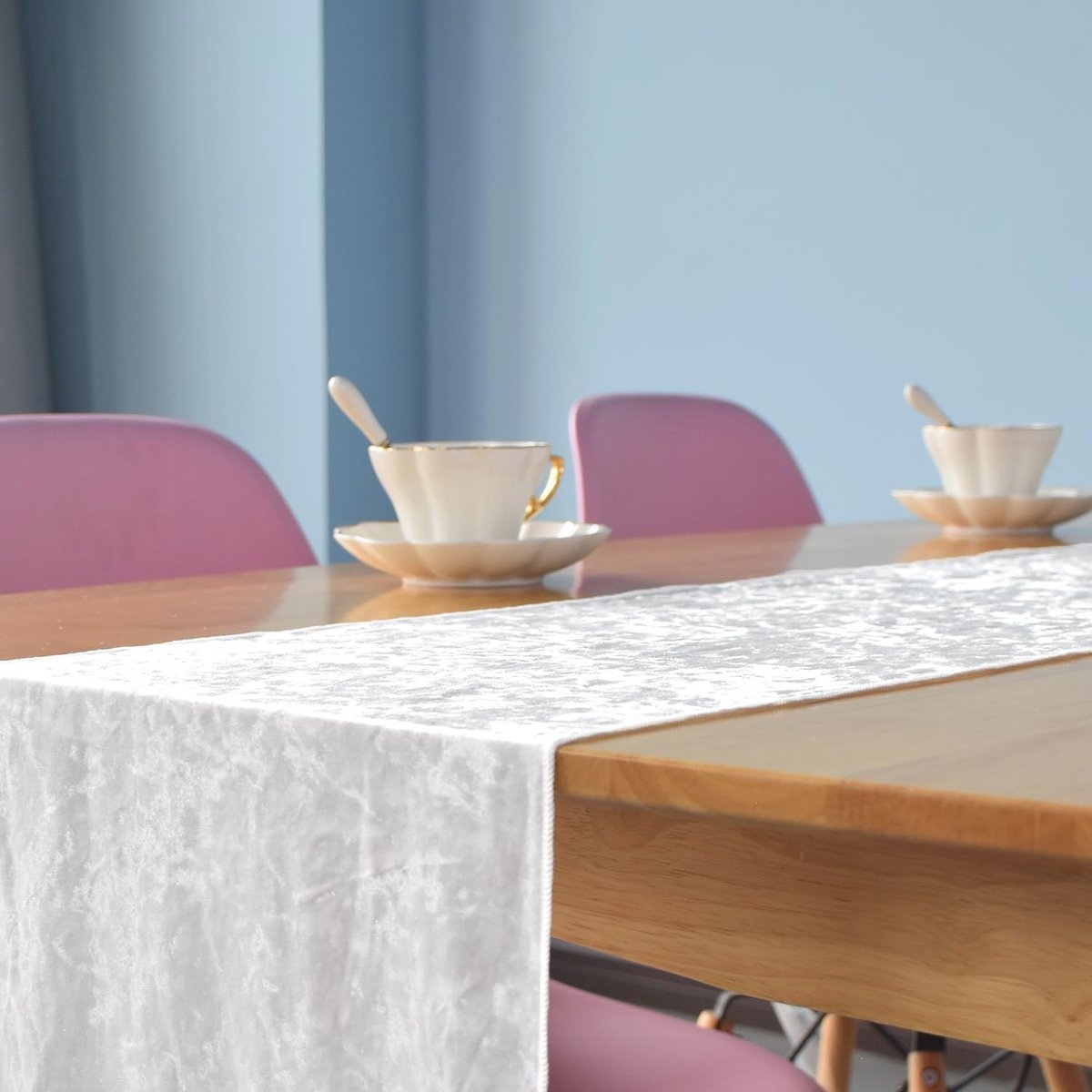 Zachte Crushed Velvet Tafelloper 33 x 274 cm - Ideaal voor Bruiloften, Feestjes en Diner