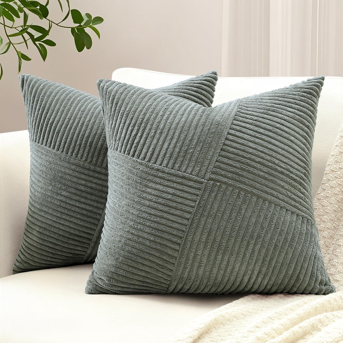 Unyqoos Set van 2 Gestreepte Corduroy Kussenslopen voor Stijlvolle Woondecoratie Grijs