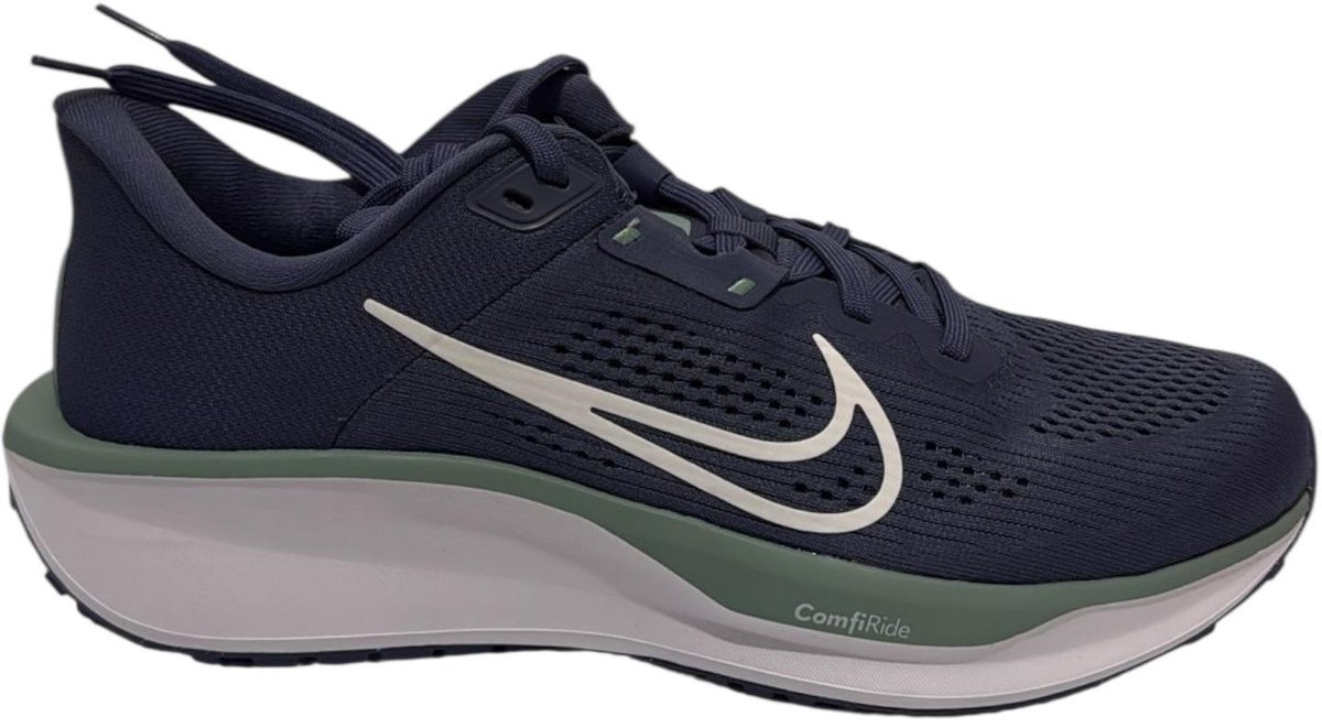 Nike Quest 6 Sportschoenen Blauw