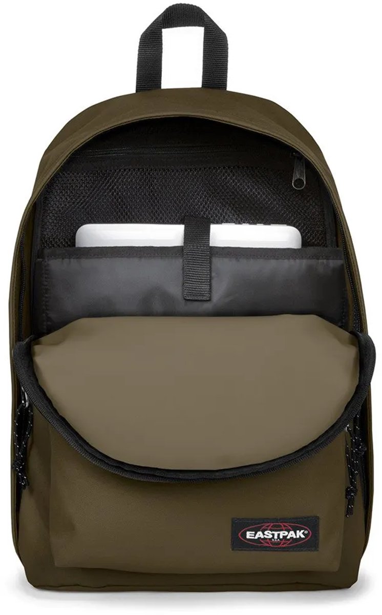Eastpak 27L 电脑背包 4