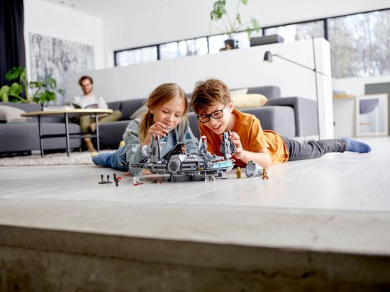 LEGO Star Wars Millennium Falcon™ 75257