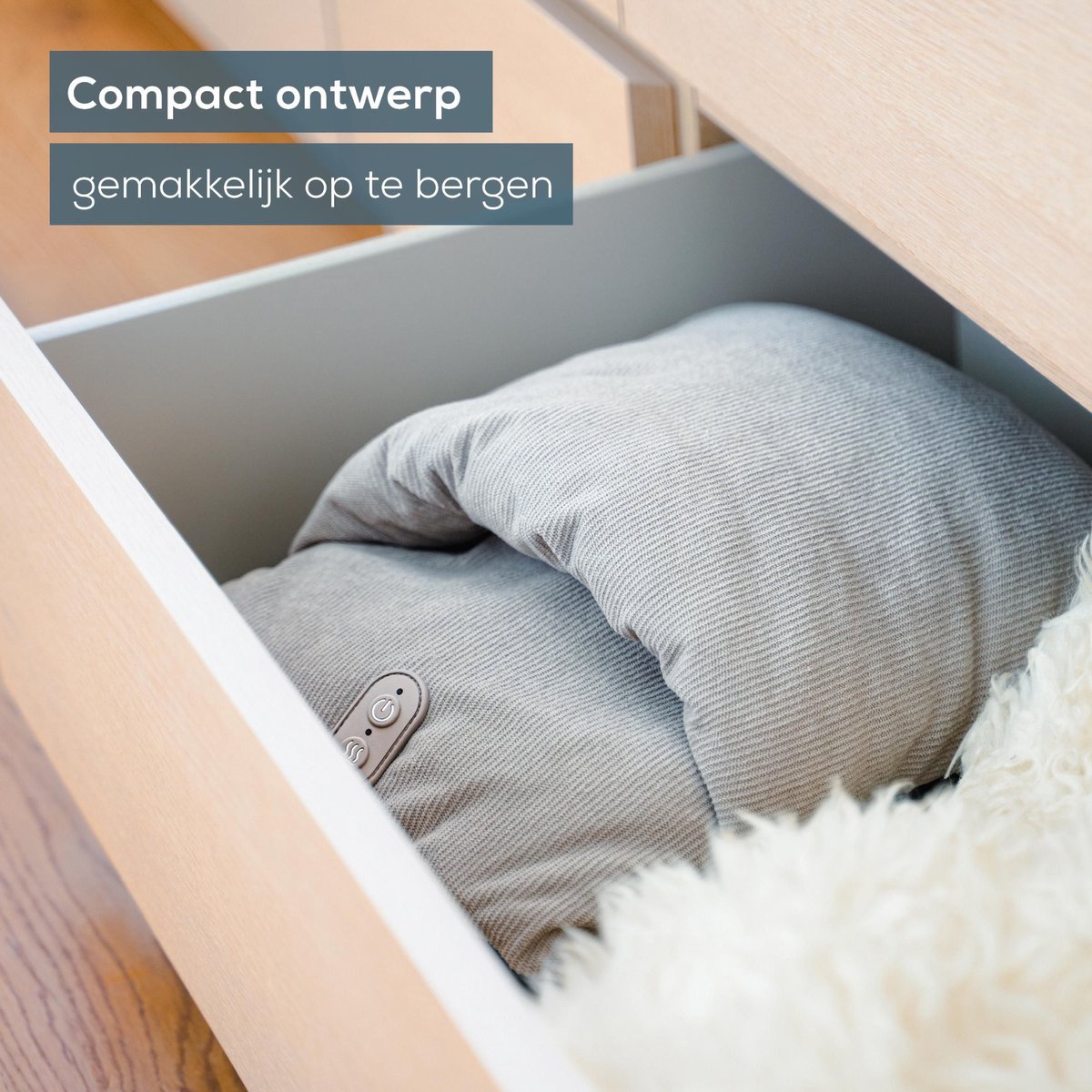Beurer FM 28 Elektrische Voetenwarmer - Voetmassage apparaat & Warmtekussen voeten: 2-in-1 – 27 x 34 cm – Vibratiemassage – Kussen look in Zachte Ribstof – Geschikt tot Schoenmaat 43 – Automatische Uitschakeling – 3 Jaar Garantie — cadeau in Verzorging - foto 3