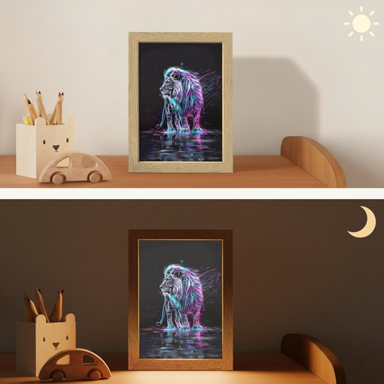 Nachtlampje 15x20 cm - Kinder lampje - Leeuw - Kleuren - Zwart - Dieren - Tafellamp kinderkamer - Slaapkamer lamp - Bedlamp kinderen - Kinderlampje stopcontact - Wandlamp babykamer - Nachtlampjes van Merkloos — afbeelding 4