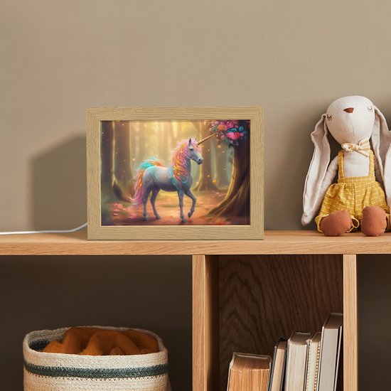 Nachtlampje 20x15 cm - Kinder lampje - Eenhoorn - Bos - Kleurrijk - Bloemen - Meiden - Tafellamp kinderkamer - Slaapkamer lamp - Bedlamp kinderen - Kinderlampje stopcontact - Wandlamp babykamer - Nachtlampjes van Merkloos — afbeelding 3