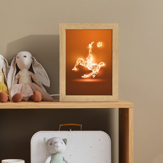 Nachtlampje 15x20 cm - Kinder lamp - Voetballer - Oranje - Voetbal - Omhaal - Tafellamp kinderkamer - Slaapkamer lamp - Bedlamp kinderen - Kinderlampje stopcontact - Wandlamp babykamer - Nachtlampjes van Merkloos — afbeelding 3