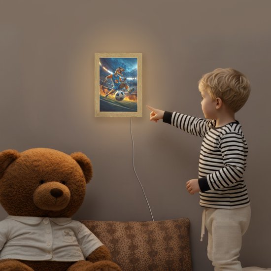 Nachtlampje 15x20 cm - Kinder lampje - T-Rex - Voetbal - Stadion - Tafellamp kinderkamer - Slaapkamer lamp - Bedlamp kinderen - Kinderlampje stopcontact - Wandlamp babykamer - Nachtlampjes van OnlyWow — afbeelding 5