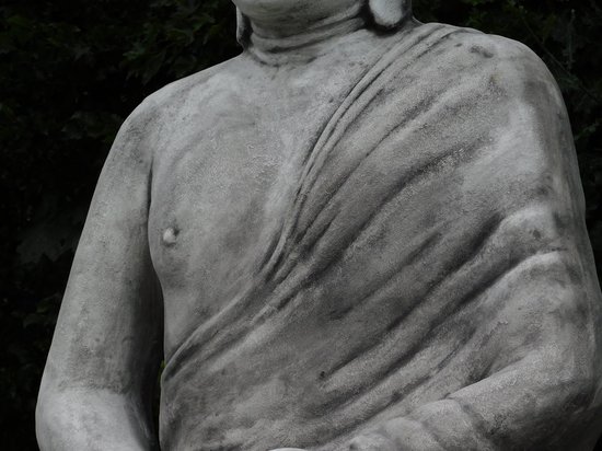 Statue de Bouddha XXL – 155 cm de Haut | Statue de Jardin en Pierre Massive