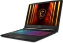 Zwarte MSI gaming laptop, van opzij gezien, met verlicht toetsenbord en logo met draak op het scherm.
