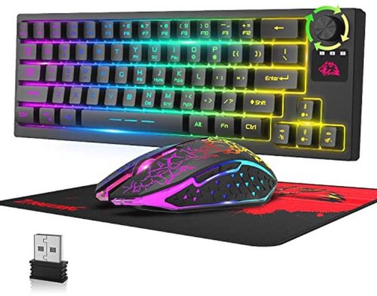 Compacte draadloze gamingtoetsenbord en muiscombinatie met RGB-verlichting, op een rode muismat.