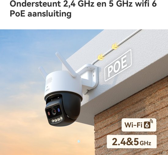 Wit met zwart draaibare camera gemonteerd aan een muur, met twee antennes, toont POE en Wi-Fi 6 2.4 & 5 GHz.