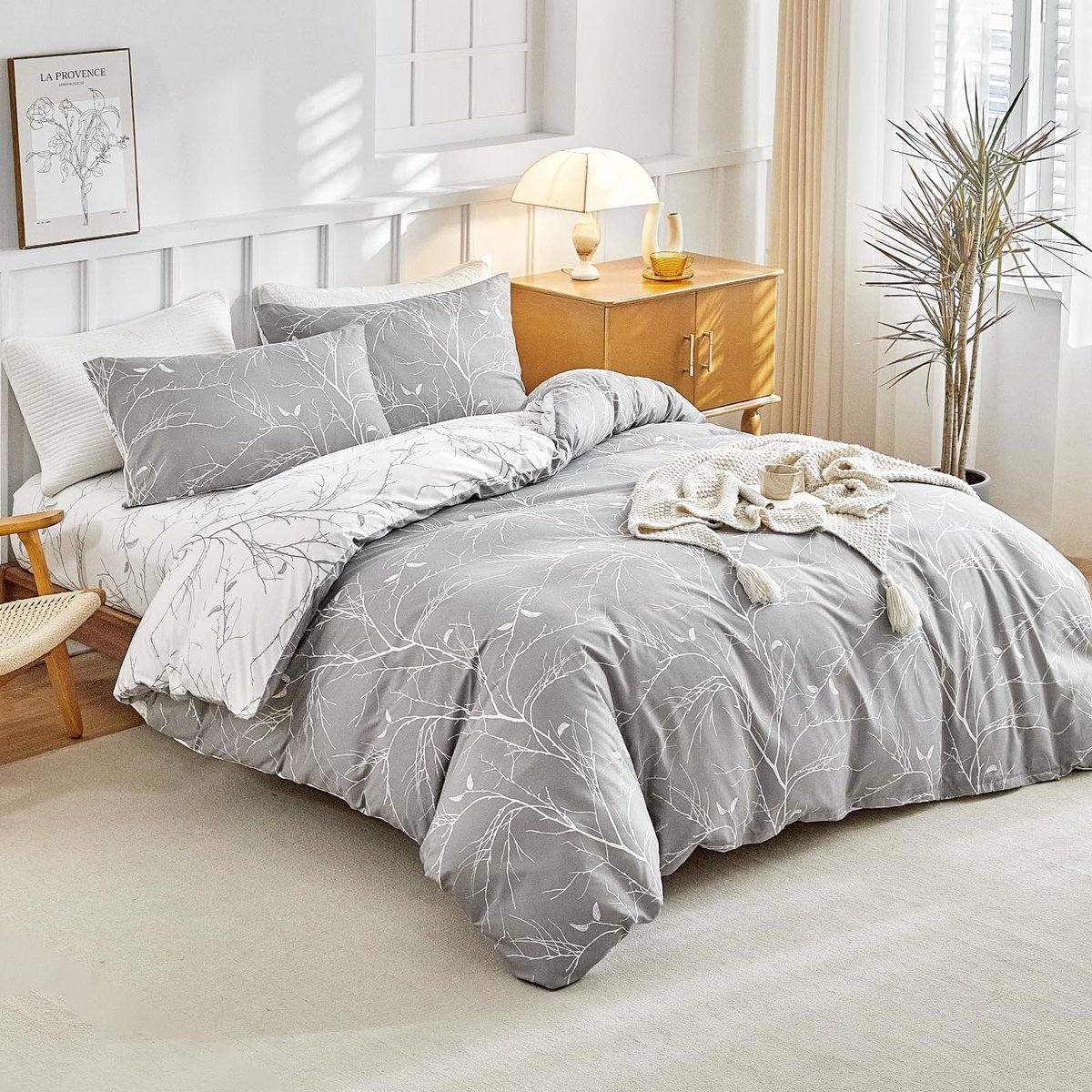 Unyqoos Complete vierdelige beddengoedset in grijs en wit voor optimaal slaapcomfort