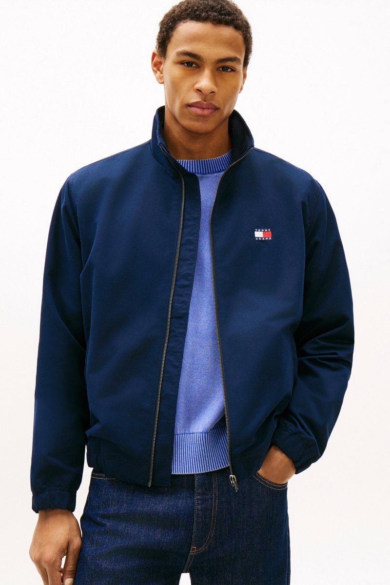Tommy Jeans Jas Tjm Essential Jacket Dm0dm22720 C1g Dark Night Mannen Blauw