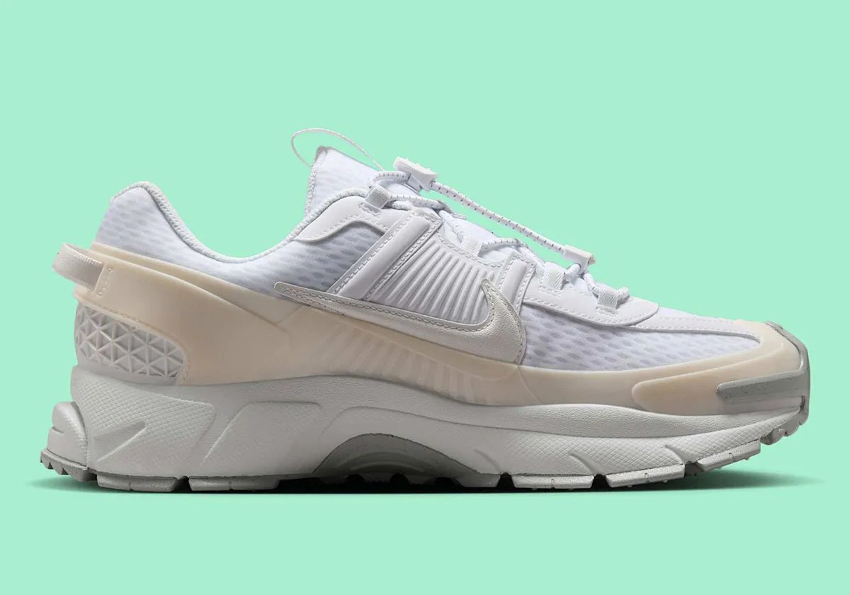 Nike Zoom Vomero 5 Roam Wit