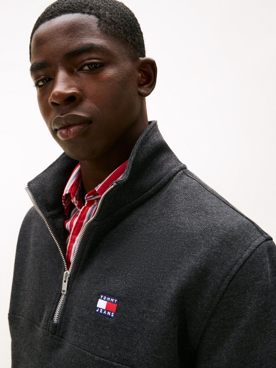 Tommy Jeans Trui Tjm Reg Badge Qz Ext Dm0dm22344 C1g Mannen Zwart
