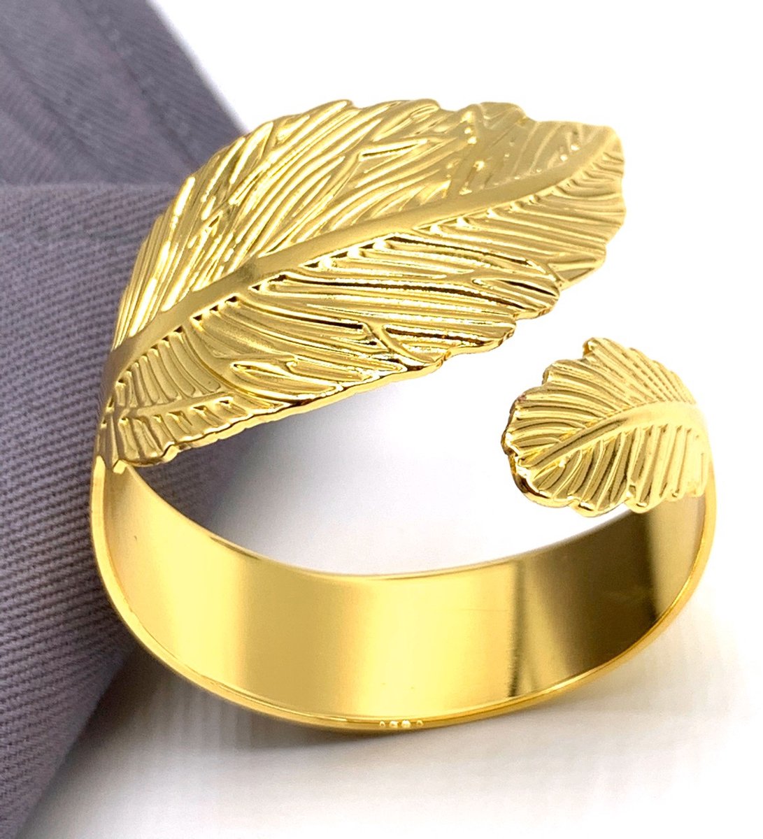 QTTVBTNA - 12 Stuks Gouden Servetringen Set, Esdoornblad Servetringen voor Feestdecoratie - Moderne Servethouders in Bladmotief - Herfst Thematisch Tafeldecoratie & Feestaccessoires - Gouden