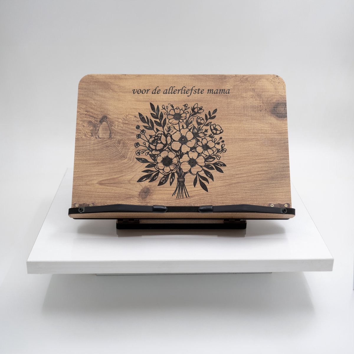Zeo Wood® Boekenstandaard – Voor AllerLiefste Mama – Moederdag Cadeau – Boekenhouder Hout – Kookboekstandaard – 30x20 cm