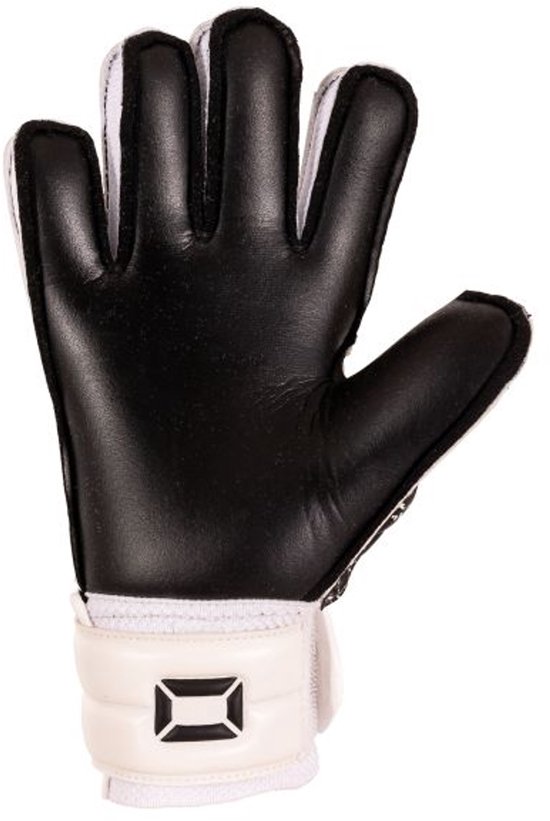 Zwarte keepershandschoen met witte voering en witte klittenbandsluiting. Zwarte handpalm.
