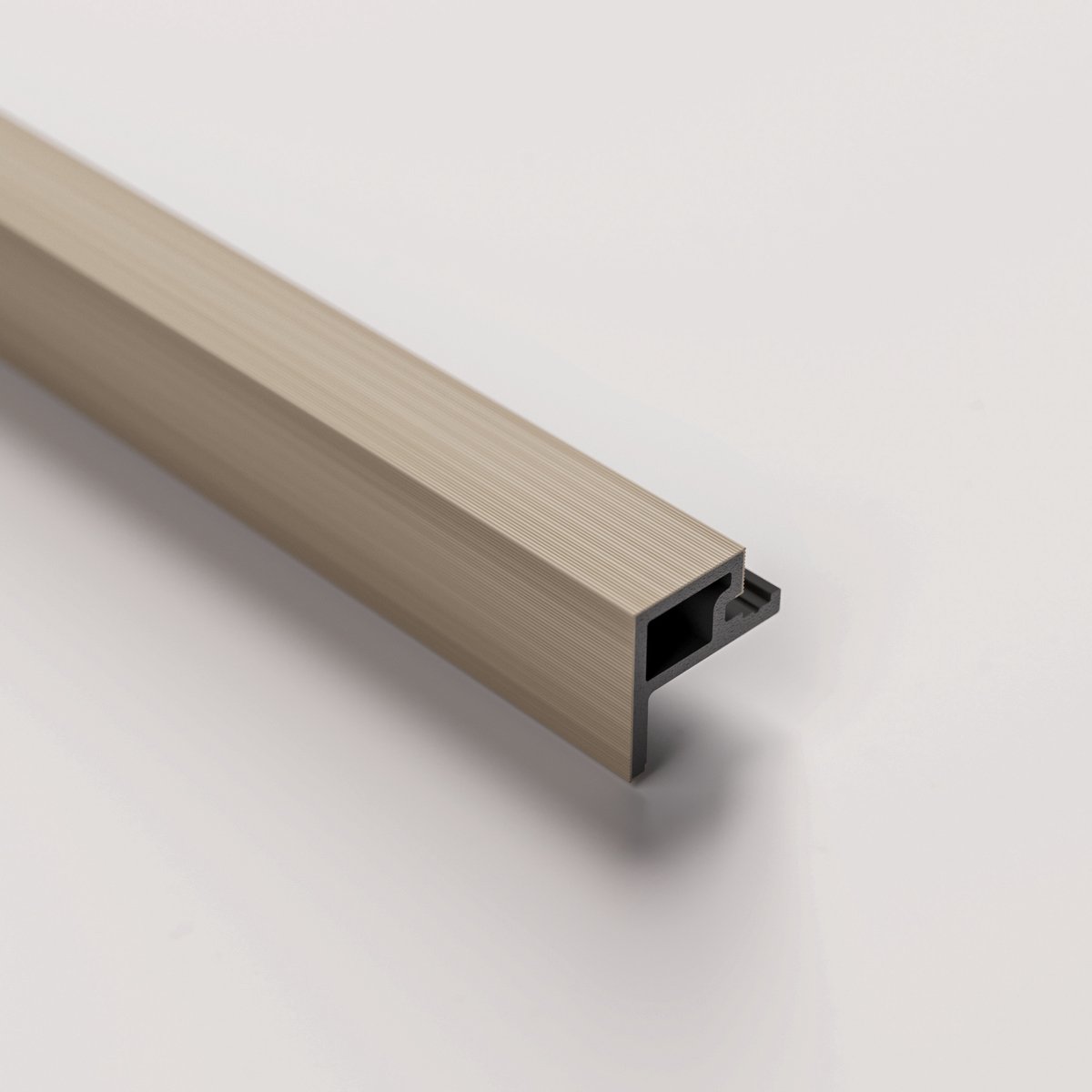 Barnwoodweb WPC Startprofiel Zand – 270 × 2,6 × 4,9 cm - Startprofiel voor WPC Buitenpanelen Zand