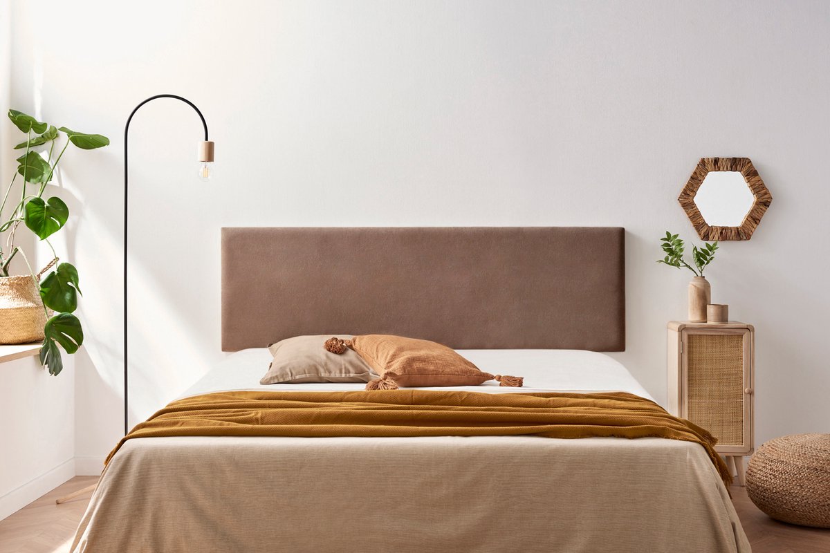Moonia Hoofdbord - Aqualine - Chocolade - Minimalistisch en Duurzaam - Hoogwaardige Bekleding - Eenvoudig te Monteren