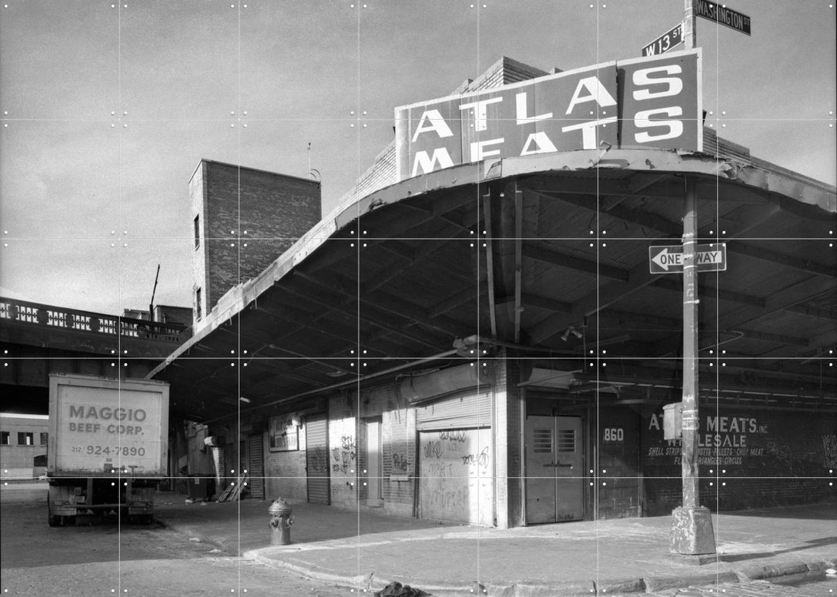 IXXI Atlas Meats 1989, Teun Voeten - 140 x 100 cm - Gratis ophangtool - Grote wanddecoratie en posters - Vintage, Fotografie, Woonkamer, Gang, Stad