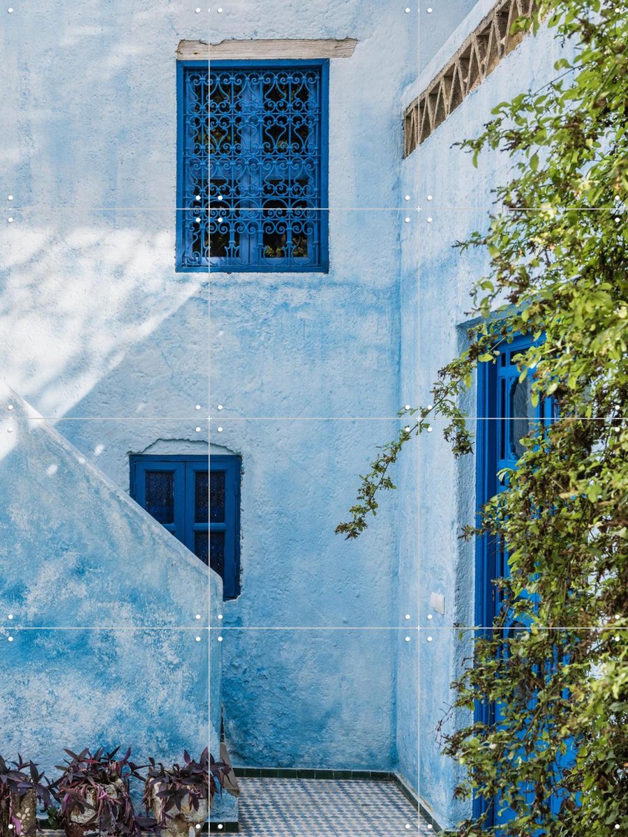 IXXI Blue Facade In Morocco, Photolovers - 60 x 80 cm - Gratis ophangtool - Grote wanddecoratie en posters - Minimalisme, Naturalisme, Kleurrijk